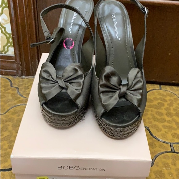 Heels - Picture 3 of 4